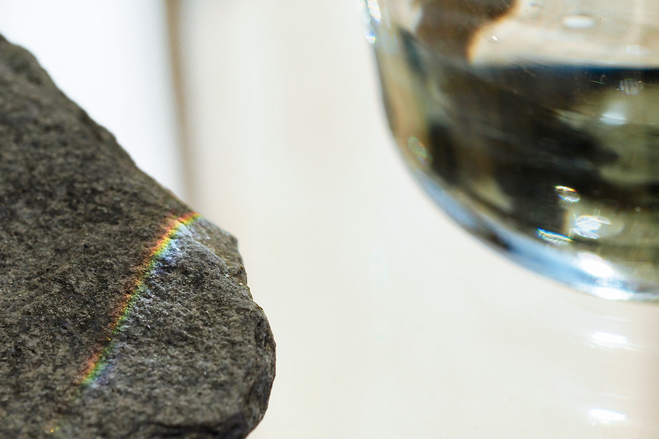 Transparent Deposite